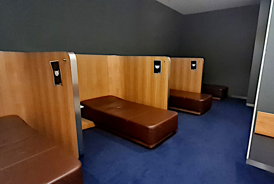 Ruhe- und Schlafbereich Lufthansa Senator Lounge A50 in Frankfurt